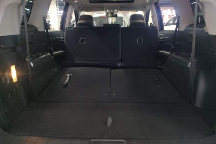 Used GAC Trumpchi GS8 2020 390T Two-Wheel Drive Luxury Smart Connectivity Version (7 Seats) Trunk