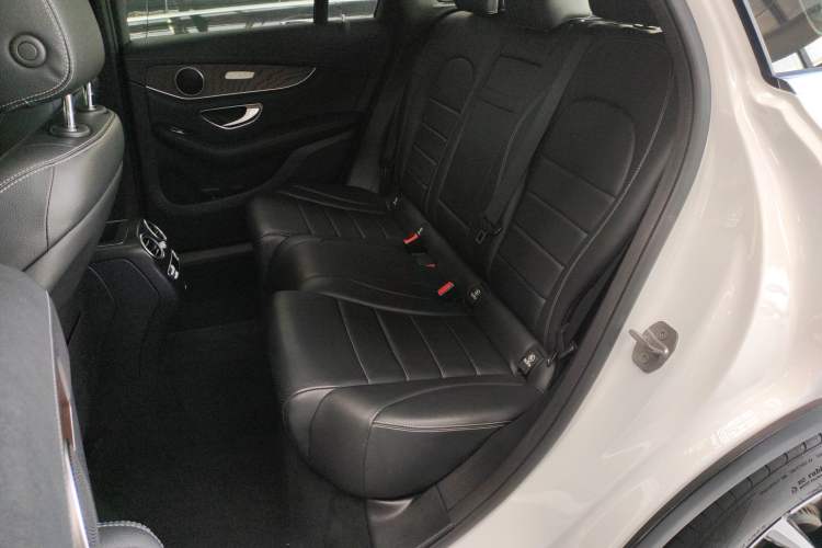 Used Mercedes-Benz GLC 2020 Facelift GLC 300 L 4MATIC Dynamic Edition