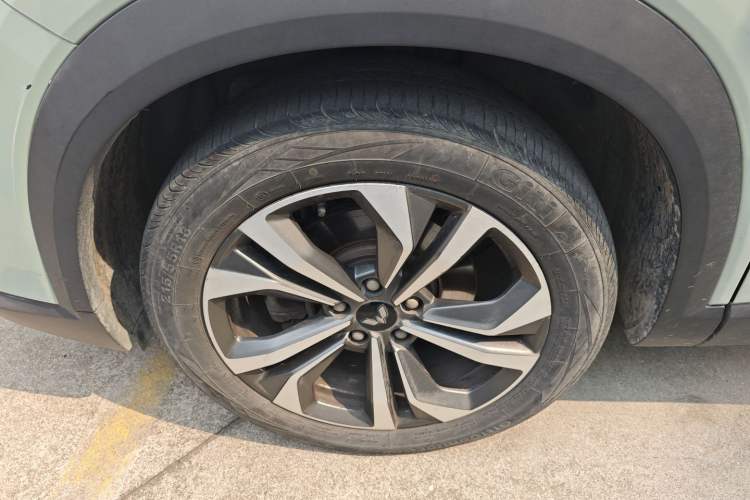 Used Wuling Asta 2021 1.5T CVT Starlight Edition Left Front Wheel Hub