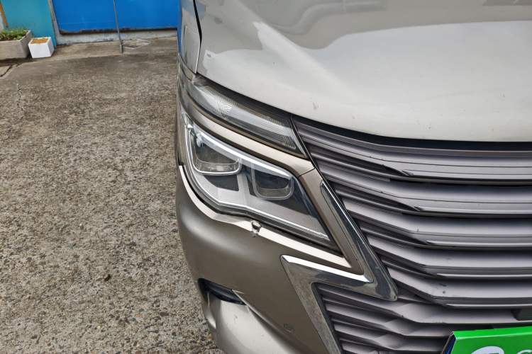 Used FORTHING Lingzhi 2020 M5L 1.6L Luxury 7-Seater