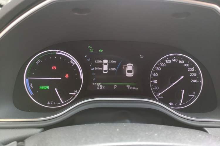 Used Toyota Avalon 2019 Dual-Engine 2.5L Luxury Edition China VI Standard