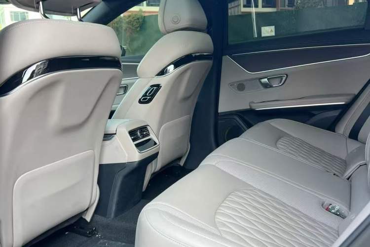 Used BYD Han 2025 EV Intelligent Driving Edition 701KM LiDAR Flagship Model
