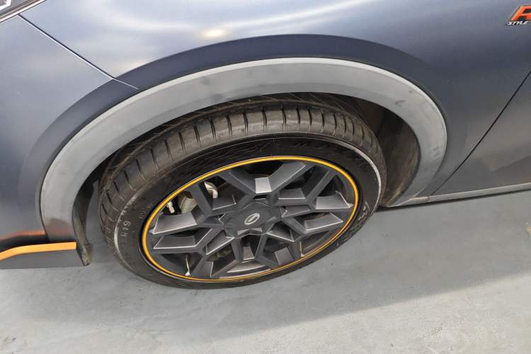 Used GAC Trumpchi GS3 2023 Shadow Speed 270T R-STYLE Edition Left Front Wheel Hub