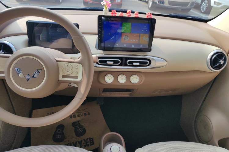 Used Wuling Hongguang MINIEV 2025 Four-Door Version Advanced Edition