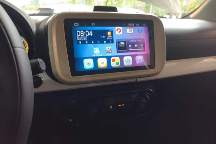 Used Roewe Clever 2022 311km QiQi BoBo Edition Audio And AC Panel