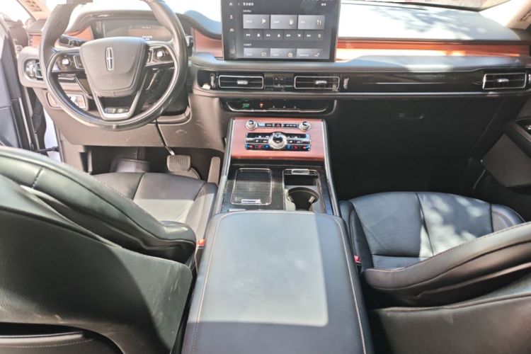 Used Lincoln Aviator 2020 3.0T V6 Four-Wheel Drive Premium Edition Audio And AC Panel