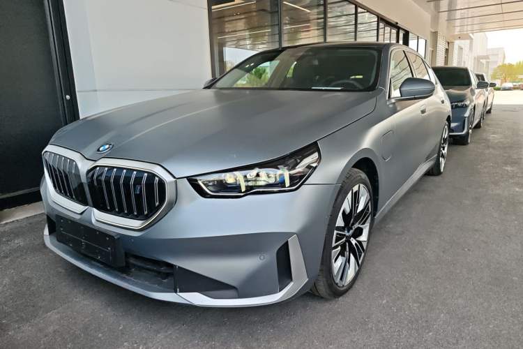 Used BMW i5 2025 xDrive 50L Luxury Package
