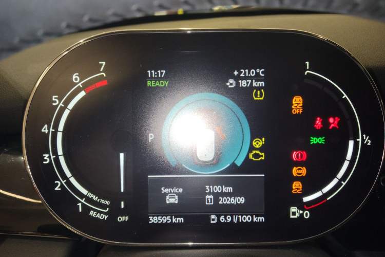 Used MINI MINI 2023 1.5T COOPER Artist Five-Door Edition