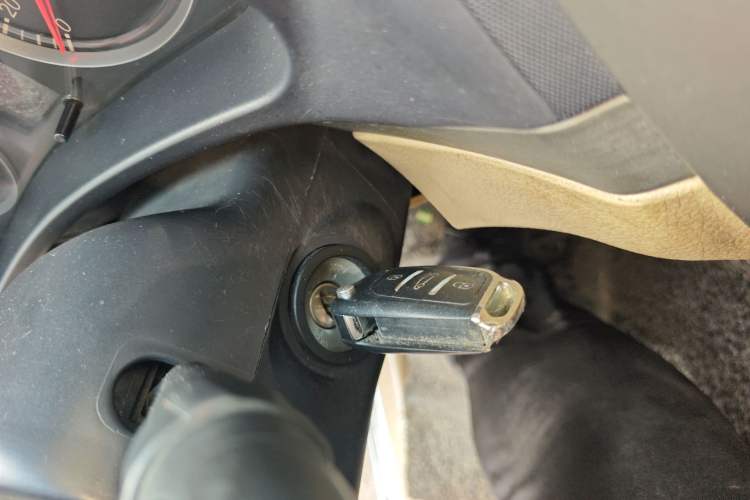 Used Haval H5 Classic 2011 European-style Version Green Quiet 2.0T Automatic 2WD Comfort Model