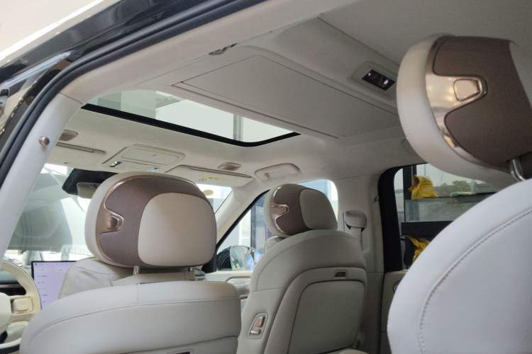 Used Lynk & Co 900 2025 2.0T Exploration Edition