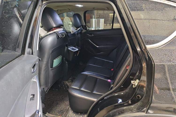 Used Mazda CX-5 2013 2.5L Automatic 4x4 Luxury Version
