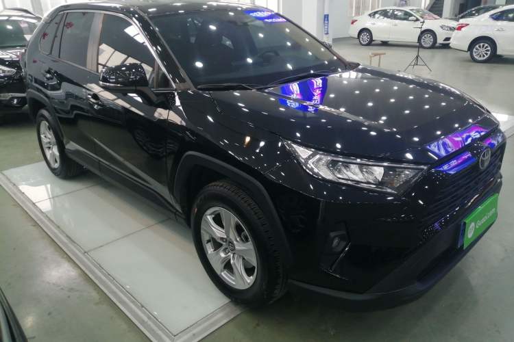 Used Toyota RAV4 2024 2.0L CVT Two-Wheel Drive Urban Edition
