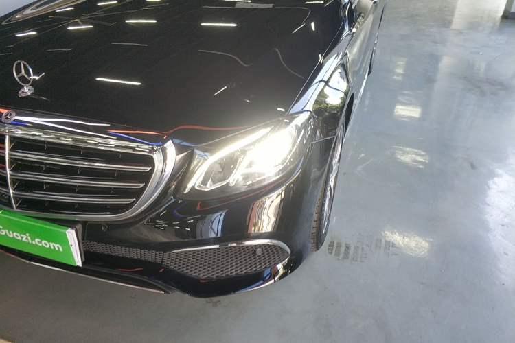 Used Mercedes-Benz E-Class 2019 E 300 L Sporty and Stylish Model