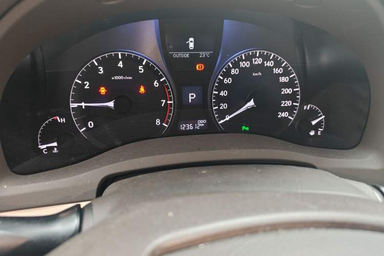 Used Lexus RX Classic 2013 270 Elite Edition Odometer Close Up