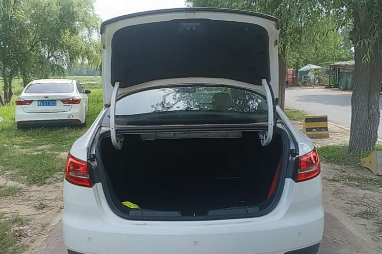 Used Ford Escort 2019 Facelifted 1.5L Automatic ZhiXiang Version (Tire Pressure Monitoring) China V Standard