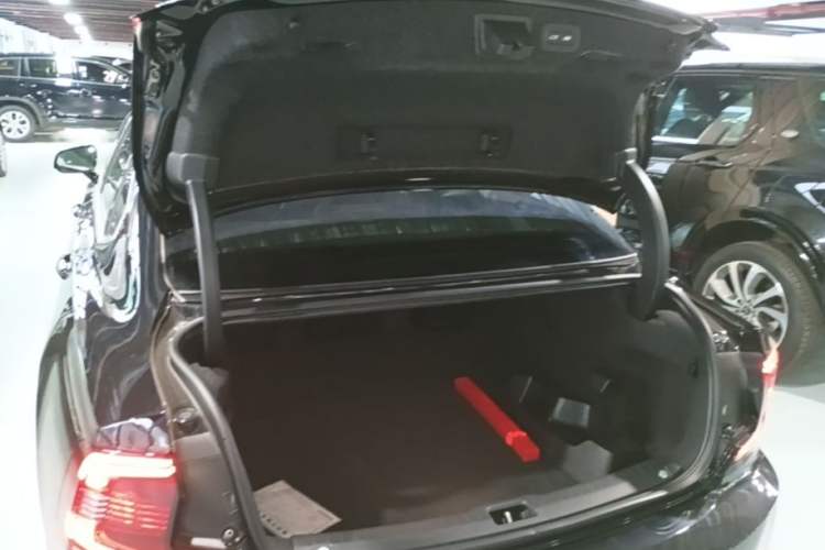 Used Volvo S90 New Energy 2025 Plug-in Hybrid Four-Wheel Drive Long-Range Luxury Smart Edition
