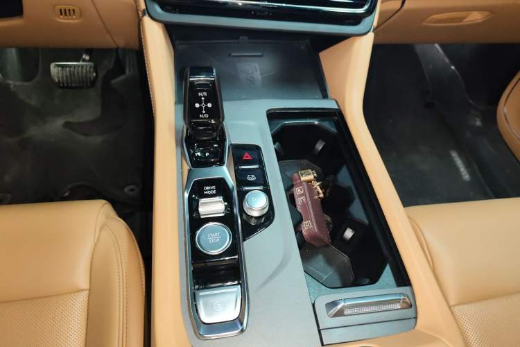 Used Lynk & Co 09 EM-P 2024 2.0TD EM-P Four-Wheel Drive HALO Six-Seater
