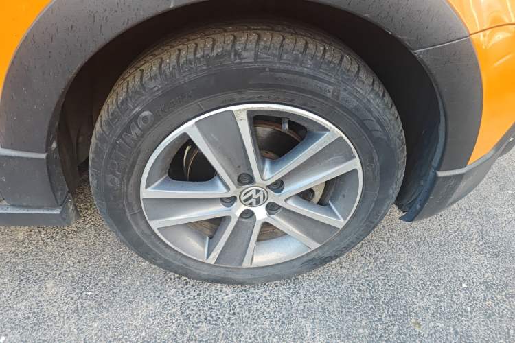 Used Volkswagen Polo 2012 1.6L Cross Polo Automatic Transmission
