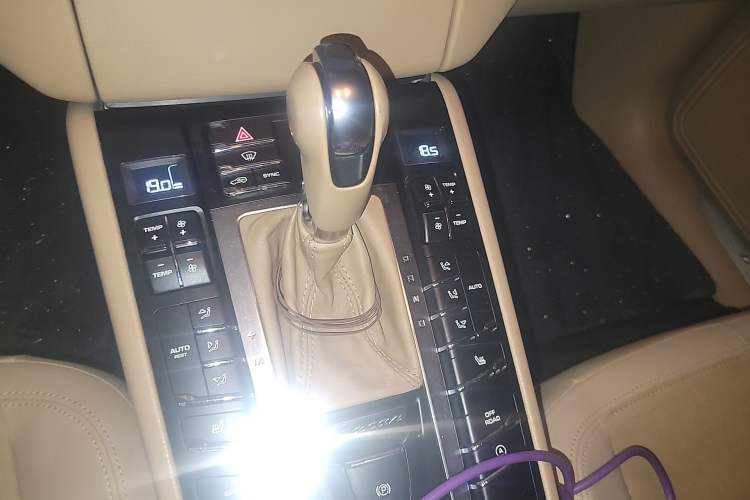 Used Porsche Macan 2014 Macan 2.0T Gear Lever