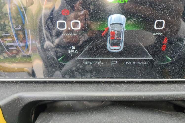 Used ORA Good Cat GT 2023 Mulan Edition 401km Prestige Version Odometer Close Up