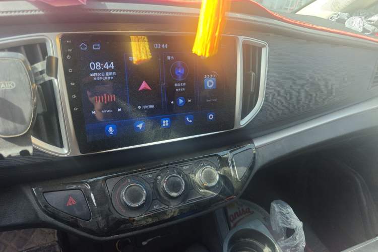 Used FORTHING Lingzhi 2023 M5L 1.6L Base Model 5 Seats Audio And AC Panel