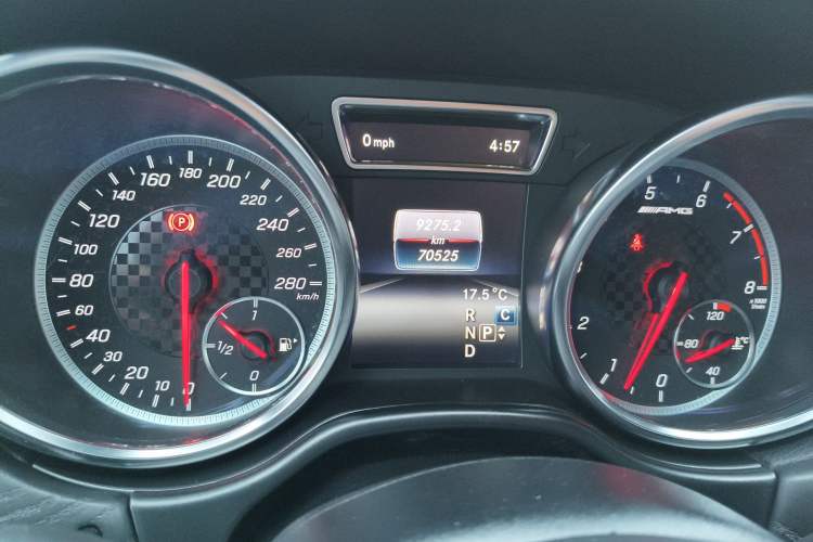 Used Mercedes-Benz GLE-Class 2018 GLE 400 4MATIC U.S. specification Odometer Close Up