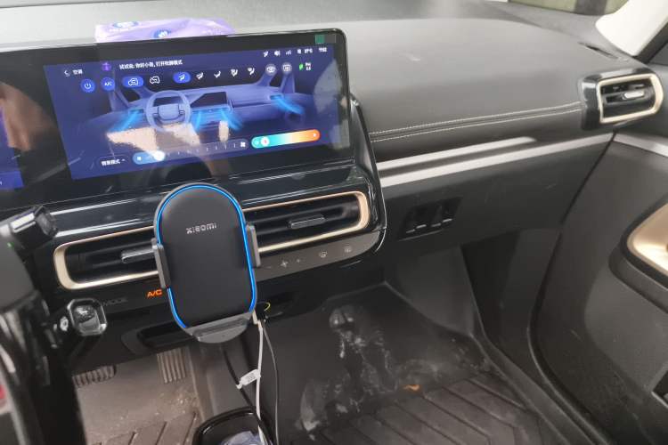 Used Baojun KiWi EV 2023 DJI Edition Lithium Iron Phosphate Audio And AC Panel