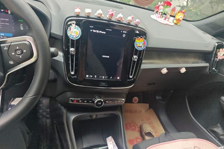 Used Volvo C40 2022 Long-Range PRO Version Audio And AC Panel