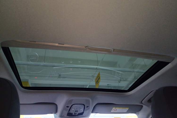 Used Audi A4L 2018 30th Anniversary Edition 30 TFSI Ambition Model Headliner