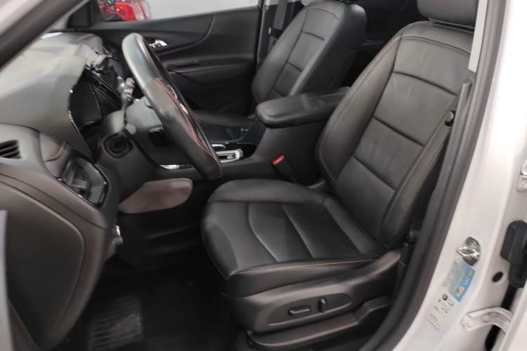 Used Chevrolet Equinox 2021 535T Yujie Edition Left Front Seat