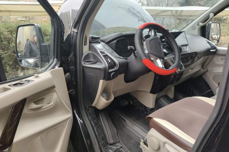 Used Ford Tourneo Custom 2020 2.0T Automatic Elite Version China VI Standard
