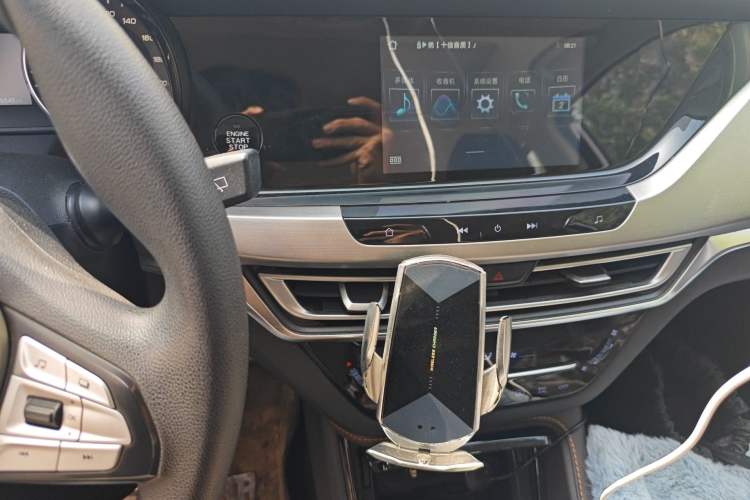 Used CHANGAN CS35PLUS 2019 1.6L Automatic Yue Lian Upgrade Edition Audio And AC Panel