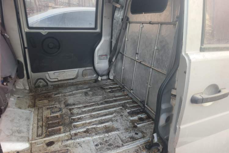 Used Dongfeng Xiaokang K05S 2018 1.0L Practical Model DK10 Left Rear Seat