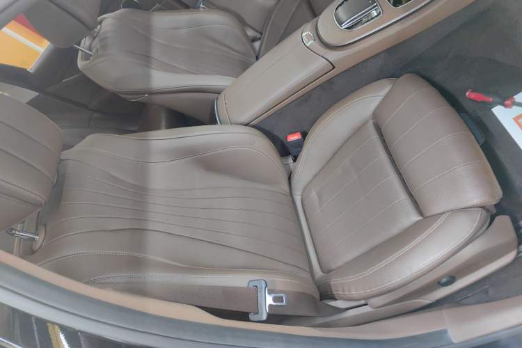 Used Mercedes-Benz E-Class 2022 E 260 L 4MATIC
