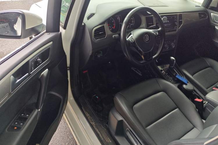 Used Volkswagen Golf Sportsvan 2019 280TSI Automatic Trendy Model China VI Standard