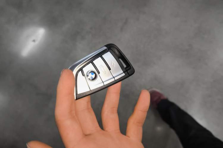 Used BMW 5 Series 2023 530Li xDrive M Sport Package Vehicle Key