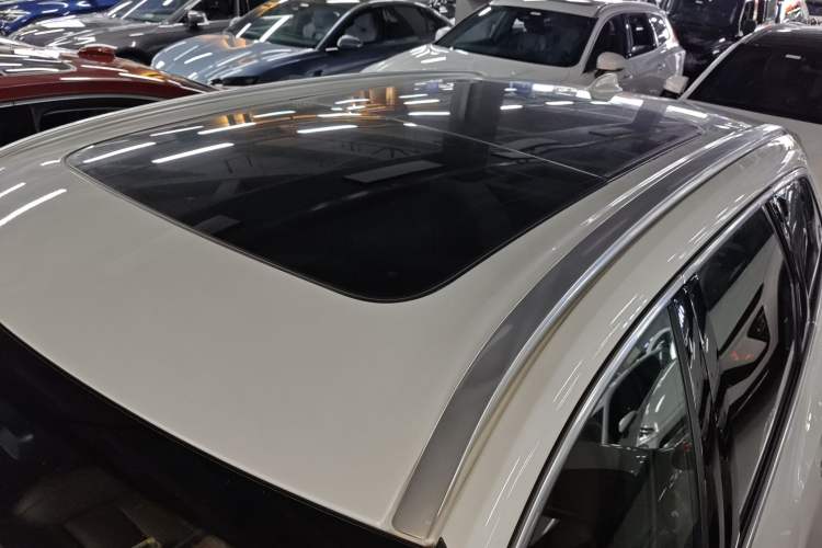 Used Volvo XC60 New Energy 2024 T8 Plug-in Hybrid Long-Range All-Wheel Drive Smart Luxury Edition