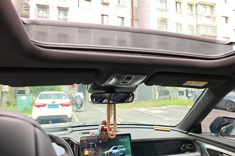 Used GAC Trumpchi GS8 2022 Double-Energy Series 2.0TM Two-Wheel Drive Prestige Edition (6 Seats)
