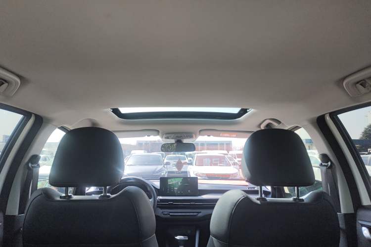 Used Geely Auto Vision X3 2021 PRO 1.5L CVT Deluxe Model
