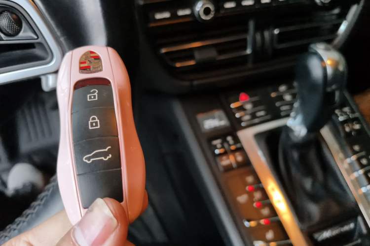 Used Porsche Macan 2020 Macan 2.0T