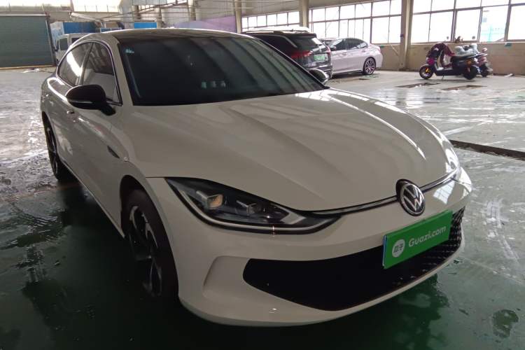 Used Volkswagen Lamando 2023 Lavida L 280TSI DSG Spicy Edition Front Right 45 Deg