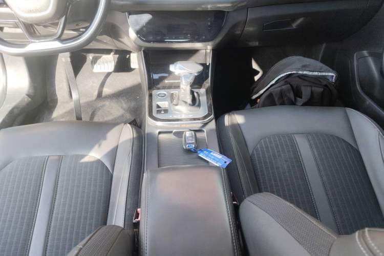 Used Dongfeng Aeolus Yixuan 2020 230T Automatic Advanced Edition
