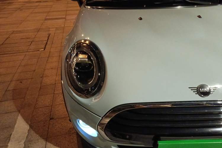 Used MINI 2021 1.5T COOPER Artist
