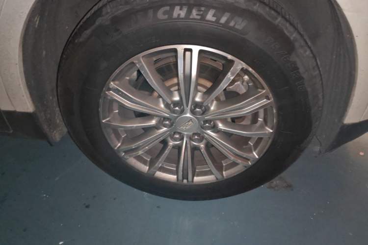 Used Cadillac XT5 2016 25T Luxury Model
