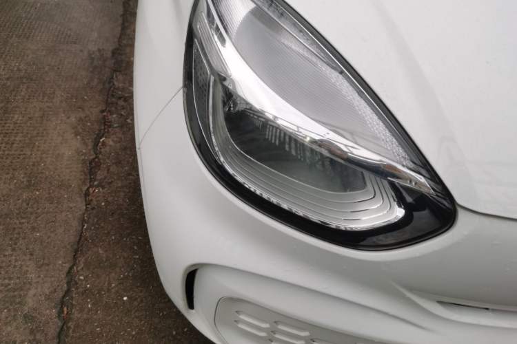 Used Roewe Clever 2022 311km QiQi BoBo Edition Right Front Headlight