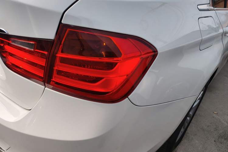 Used BMW 3 Series 2015 320Li Luxury Edition Fashion Model
