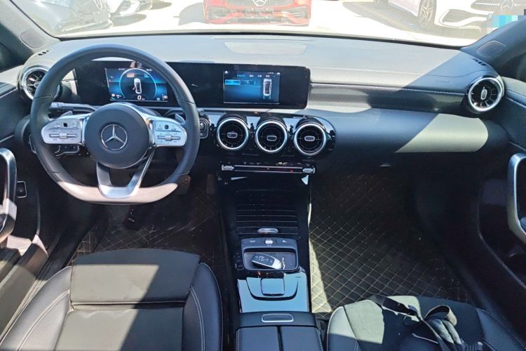 Used Mercedes-Benz A-Class 2020 A 180 L Center Console