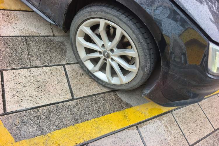 Used Audi A4L 2018 30th Anniversary Edition 40 TFSI Fashion Model
