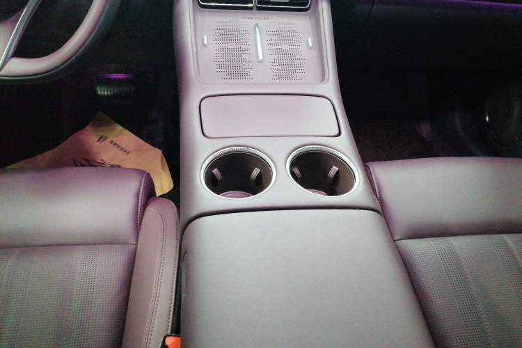 Used VOYAH FREE 2025 Model FREE+ Rear-Drive Qiankun Edition
