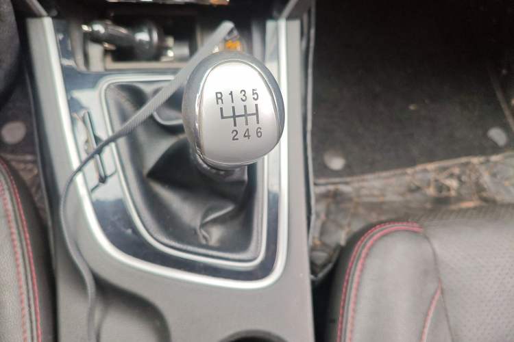 Used Leopaard CS10 2015 2.0T Manual Excellence Edition Gear Lever